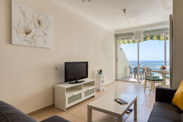 House | Living room - Front Line With Nice Terrace By Canariasgetaway (Las Palmas de Gran Canaria)