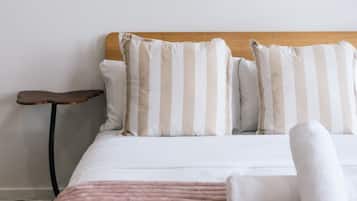 3 bedrooms, desk, iron/ironing board, WiFi