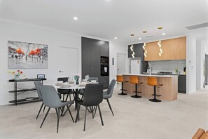 Dining - Modern 5BR Home in Peaceful Park Ridge Estate (Park Ridge)