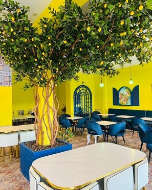 Villa, 2 Bedrooms, Smoking, Private Pool | Dining