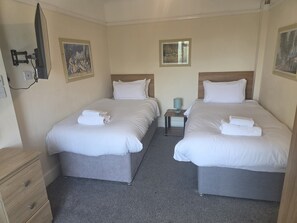 1 chambre, espace de travail pour ordinateur portable