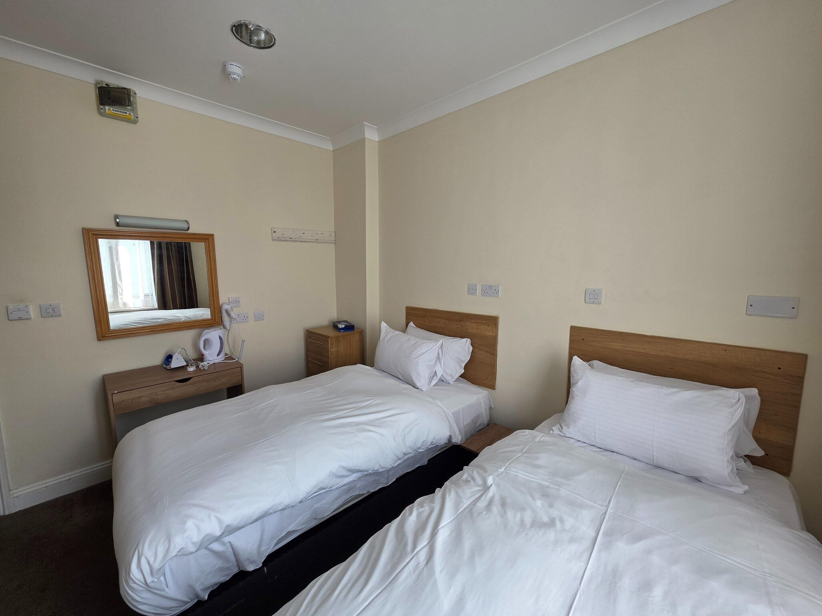 Apartment | 1 bedroom, laptop workspace, iron/ironing board