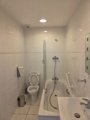 Apartment | Badezimmer