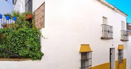 Apartment in Andalusia With Scenic Views