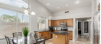Charming 3-bedroom house in nice Gilbert with heated pool and beautiful yard