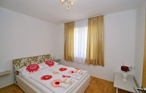 1 chambre, Wi-Fi gratuit, draps fournis