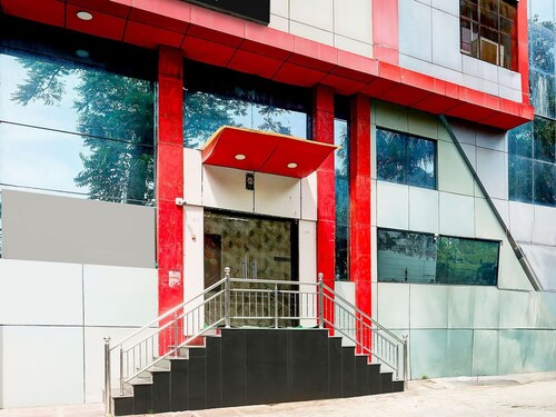 Super Collection O Lake Palace Road