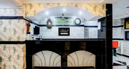 Super Collection O Lake Palace Road