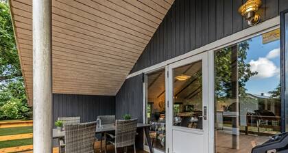 "Yarla" - 500m to the fjord by Interhome