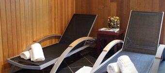 Walkable Sluis Stay – 3 Boutique Units in a Town Full of Charm & Culture