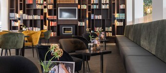 Peaceful Hotel Accommodation by Forest, Castle & Arnhem Attractions