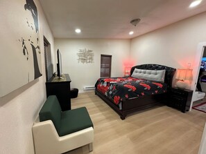 2 chambres, fer et planche à repasser, Wi-Fi, draps fournis