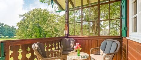 المنطقة المحيطة بالمنشأة