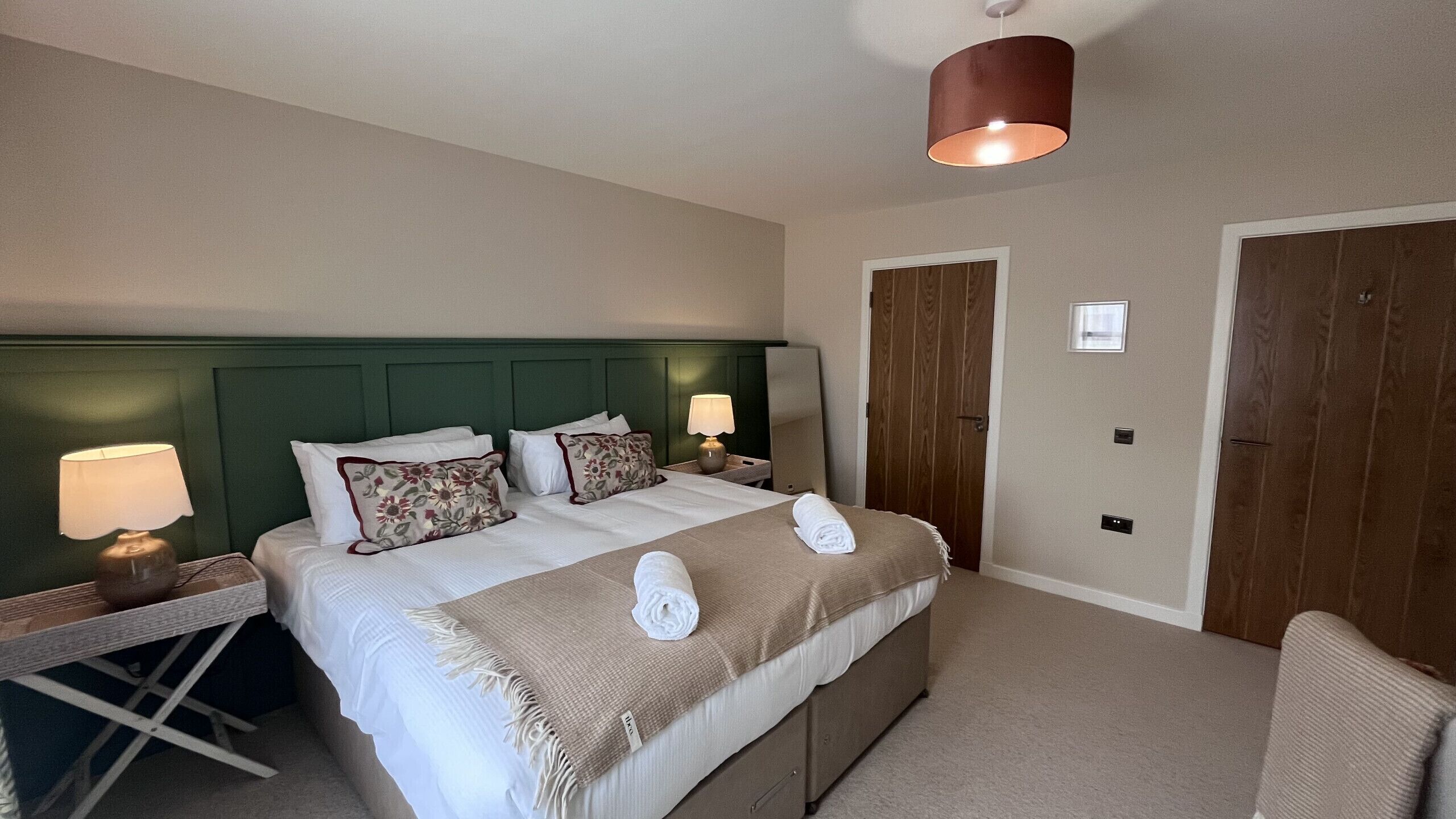 4 Schlafzimmer, Bügeleisen/Bügelbrett, kostenloses WLAN, Bettwäsche