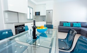 House | Dining