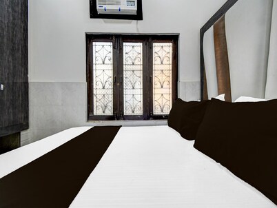 Super Hotel O Birhana Road