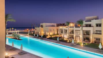 Balanced & Bright 2 BDR @ Mangroovy | Free Pool & Beach Access (M7-6B-14) | Pool