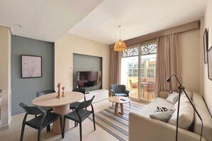 Apartment | Living area | TV