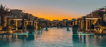 Xuru Stays I Homestyle & Summery 1bdr@ Mangroovy Free Beach Pool