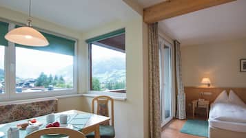 In-room safe, desk, free WiFi, bed sheets