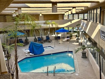 Onsite pool