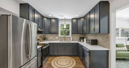 The Farmhouse Retreat on 9 acres