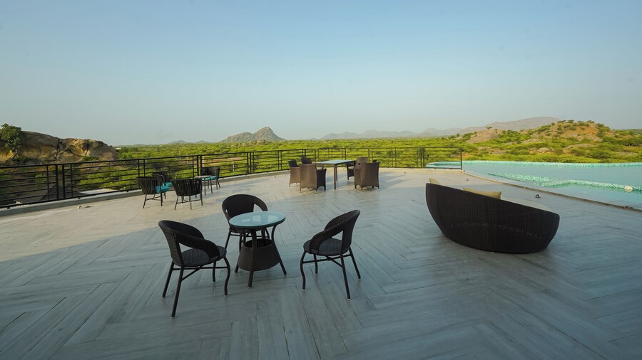 One Earth A Leopard Park Jawai