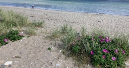 Gemütliche Ferienwohnung an der Ostsee mit Strandkorb