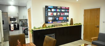Watermead Retreat Bungalow in Birstall