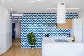 Oven, stovetop, dishwasher