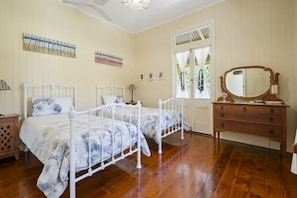 3 bedrooms, iron/ironing board