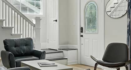 Campus To Dunes Escape | 2 King Beds | Game Area + Fire Pit + Deck Lounge