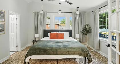 Campus To Dunes Escape | 2 King Beds | Game Area + Fire Pit + Deck Lounge