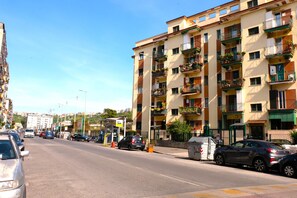 Third-party on-site parking