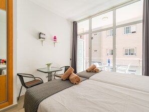 Casa | 1 camera, con arredamento individuale, ferro/asse da stiro