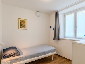 2 Schlafzimmer, Reisekinderbett, kostenloses WLAN