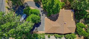 Yosemite-bound • Lake fun • Spacious 6bdr house • game room • outdoor dining