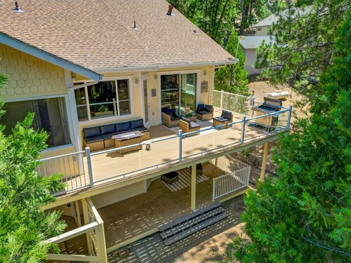 Yosemite-bound • Lake fun • Spacious 6bdr house • game room • outdoor dining