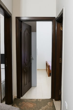 Ferros/tábuas de passar roupa, Wi-Fi, roupa de cama