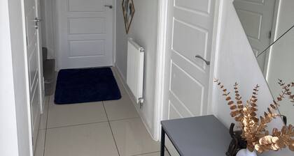 Modern Comfy double room Near Wellingborough centre with Netflix, WiFi, Parking