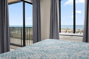 2 bedrooms, iron/ironing board, free WiFi, bed sheets - Oceanfront 2 Bed/2 Bath, Sleeps 8 (Ocean City)