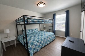 3 bedrooms, free WiFi, bed sheets