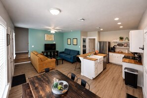 Unclassified image, 5 of 13, button