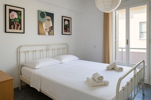 5 chambres, fer et planche à repasser, Wi-Fi, draps fournis