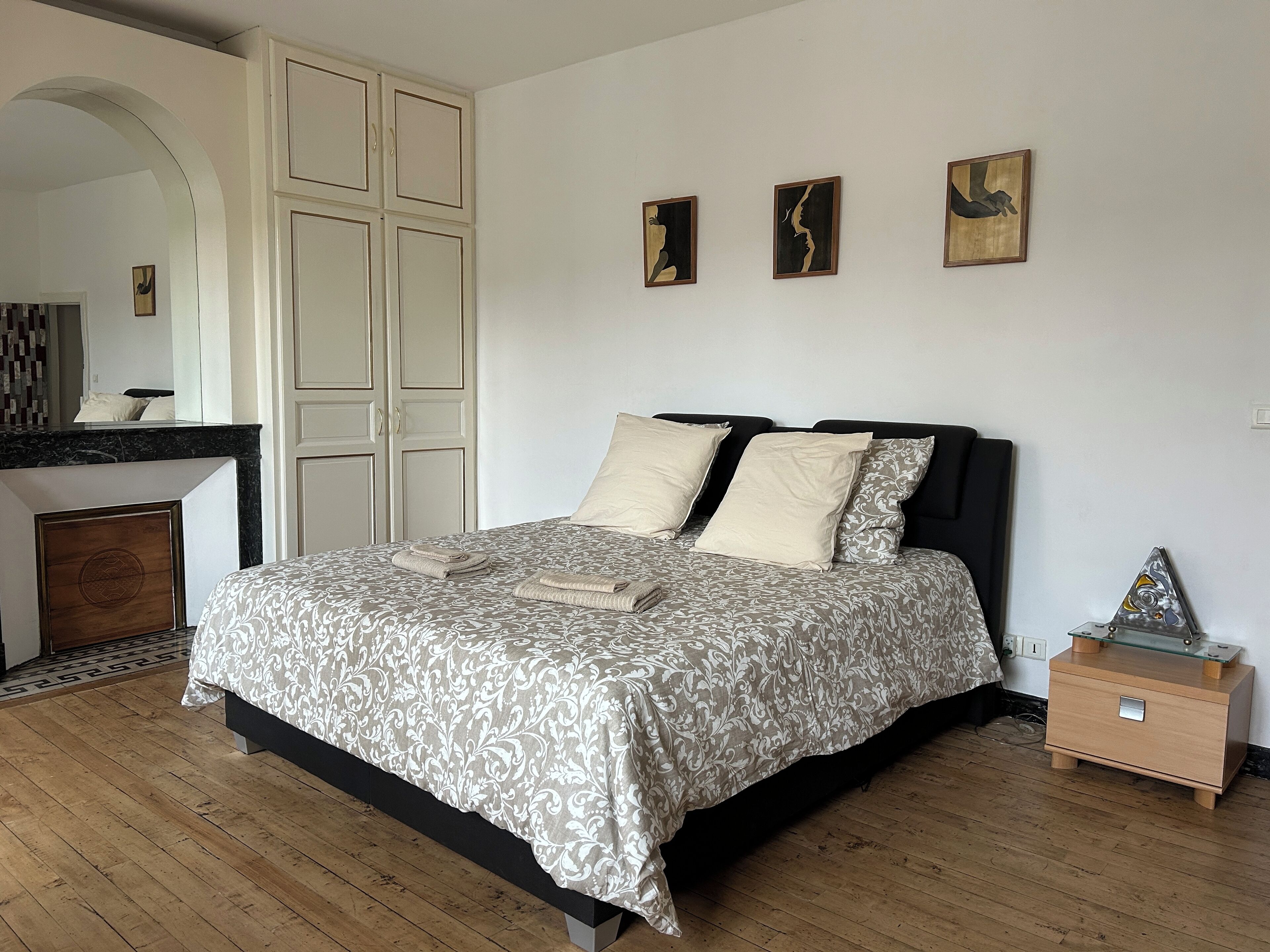 3 bedrooms, iron/ironing board, travel crib, free WiFi