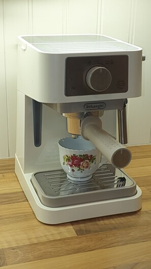 Kaffe og/eller kaffemaskine