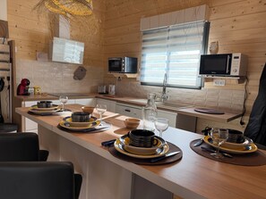 Mikrowelle, Ofen, Herdplatte, Geschirrspüler