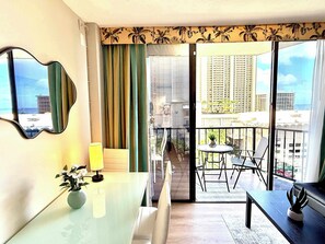 Imagen sin descripción, 3 de 21, botón