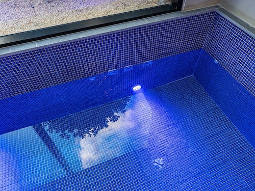 Private villa in Jeju, South Korea – tropical vibes with pool and jacuzzi