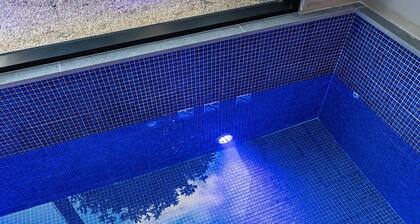 Private villa in Jeju, South Korea – tropical vibes with pool and jacuzzi